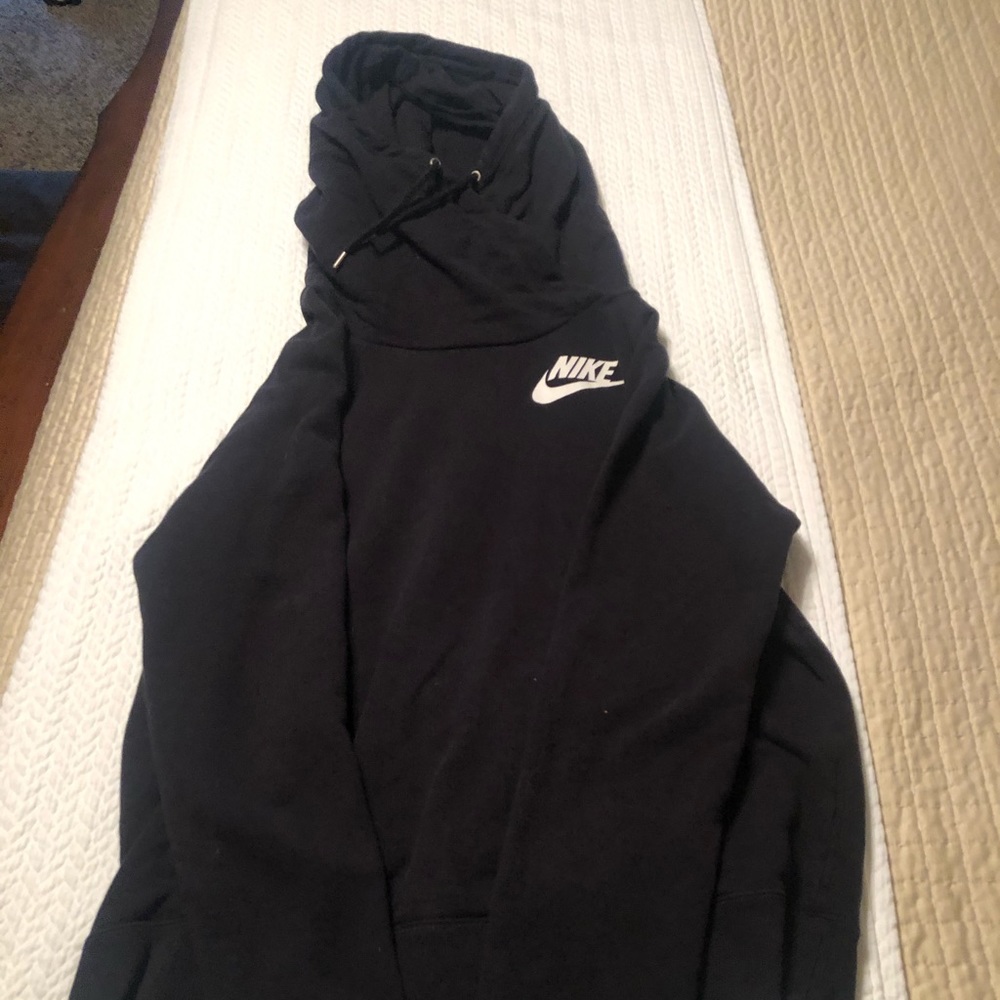 Gently Used Black Mock-Neck Nike Sweatshirt